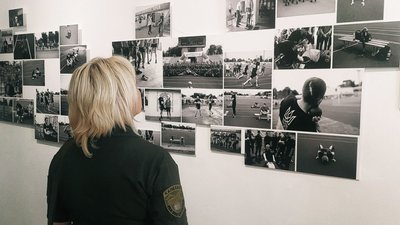 Чорно-біла мотивація: у Черкасах відкрили виставку зі світлинами воїнів-спортсменів