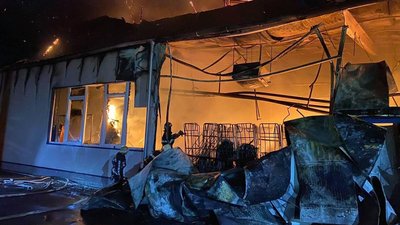 Пожежа у Мукачеві: горіла лижна фабрика Пожежа у Мукачеві: горіла лижна фабрика