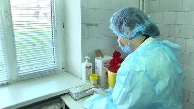 У Херсоні триває вакцинація вчителів ЗНО, людей маломобільних груп та тих, хто за ними доглядає У Херсоні триває вакцинація вчителів ЗНО, людей маломобільних груп та тих, хто за ними доглядає