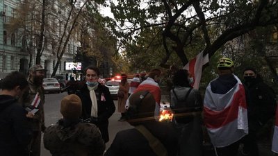 У Києві провели акція пам'яті Романа Бондаренка, вбитого в Мінську У Києві провели акція пам'яті Романа Бондаренка, вбитого в Мінську