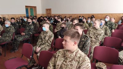 На Тернопільщині провели перший урок "Захисту України" На Тернопільщині провели перший урок "Захисту України"