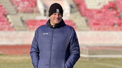 "Зоря" призначила нового тренера після відходу ван Леувена: хто такий Ненад Лалатович