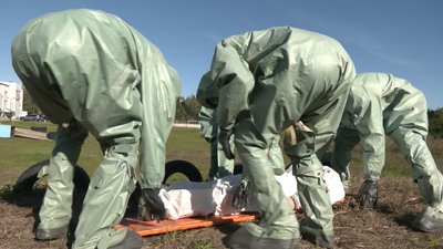 У Черкасах випробовували хімічний комплекс для знезараження населення
