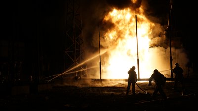 Удар по об'єкту інфраструктури на Харківщині: одна людина загинула Удар по об'єкту інфраструктури на Харківщині: одна людина загинула