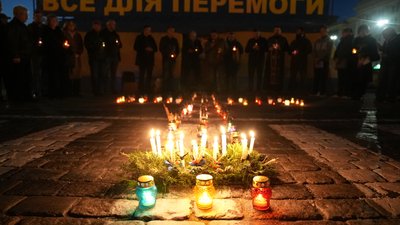 Акція "Запали свічку" у пам'ять про жертв Голодомору