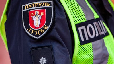 Луцьких патрульних, підозрюваних у побитті чоловіка, відсторонили від роботи
