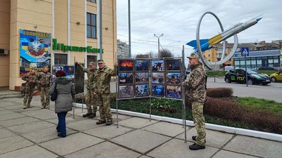 "Незламні духом": у Вінниці вшанували міста-герої України "Незламні духом": у Вінниці вшанували міста-герої України