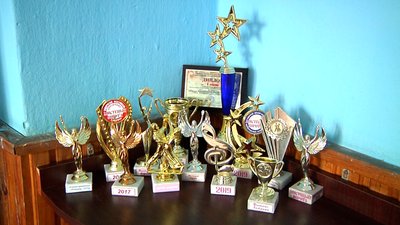 В одному з сіл Житомирщини просять відремонтувати Будинок культури, де займаються танцями 50 дітей В одному з сіл Житомирщини просять відремонтувати Будинок культури, де займаються танцями 50 дітей