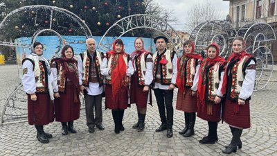 В ужгородському скансені проходить фестиваль "Коляди у старому селі" В ужгородському скансені проходить фестиваль "Коляди у старому селі"