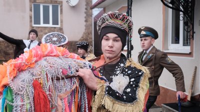 У селі на Буковині на Новий рік святкують Маланку. Як це відбувається У селі на Буковині на Новий рік святкують Маланку. Як це відбувається
