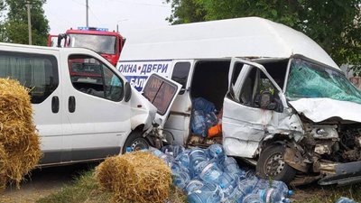 У Кривому Розі зіткнулися дві автівки: травмувалися четверо людей
