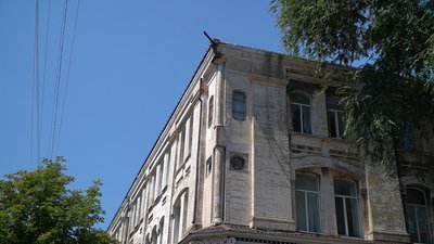 У Дніпрі відновлять чотири старі вуличні годинники: де вони розташовані та чим цікаві У Дніпрі відновлять чотири старі вуличні годинники: де вони розташовані та чим цікаві