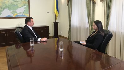"Міжнародні партнери кажуть: звільняйте, але на законних підставах" — Артем Ситник "Міжнародні партнери кажуть: звільняйте, але на законних підставах" — Артем Ситник