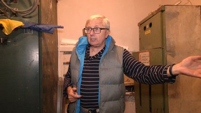 Голова ОСББ Сергій Шевченко каже, що їхня багатоповерхівка на вулиці Набережній Голова ОСББ Сергій Шевченко каже, що їхня багатоповерхівка на вулиці Набережній