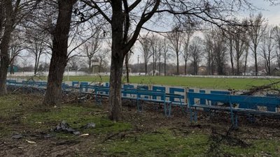 Стадіон у Лиманівці, куди влучив російський БпЛА