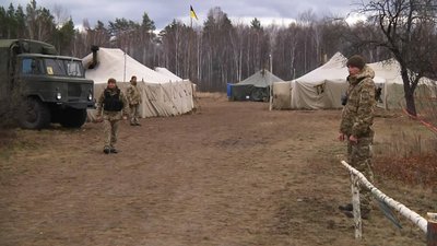 На Житомирщині охорону кордону з Білоруссю посилили резервістами Нацгвардії, поліції та ЗСУ На Житомирщині охорону кордону з Білоруссю посилили резервістами Нацгвардії, поліції та ЗСУ