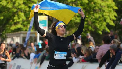 Бігла заради України: англійка родом з Черкас розповіла про підтримку за кордоном