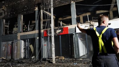 Масштабну пожежу у Виноградові ліквідували рятувальники Масштабну пожежу у Виноградові ліквідували рятувальники