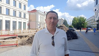 Заміна труб: у Житомирі на Лятошинського ремонтують мережі водопостачання та каналізації Заміна труб: у Житомирі на Лятошинського ремонтують мережі водопостачання та каналізації