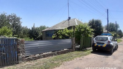 Використовував "смолоскип": на Донеччині затримали ймовірного підпалювача будинків