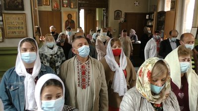 Маски та соціальна дистанція: як на Херсонщині відзначили Великдень
