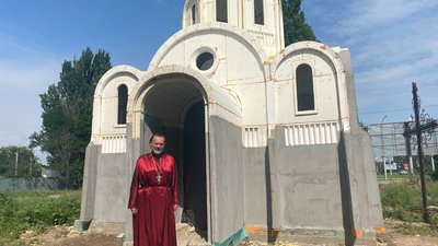 У Херсоні за сім годин за новою технологією збудували церкву У Херсоні за сім годин за новою технологією збудували церкву