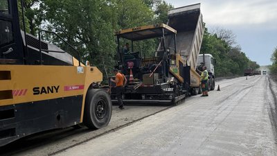 як ремонтують дороги на харківщині