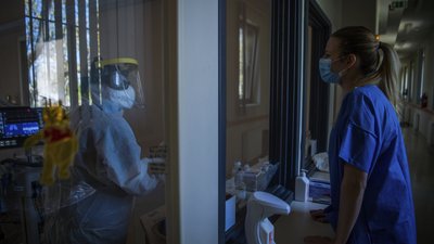 Коронавірус виявили у 2250 українських медиків – МОЗ