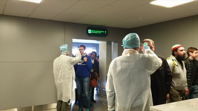 В одеському аеропорту перевіряють пасажирів на наявність коронавірусу В одеському аеропорту перевіряють пасажирів на наявність коронавірусу