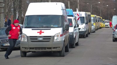 "Боялися, аби росіяни нас не розстріляли". Яким був перший "зелений коридор" із Сум "Боялися, аби росіяни нас не розстріляли". Яким був перший "зелений коридор" із Сум
