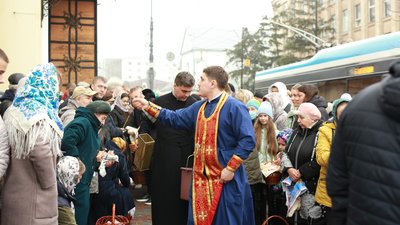 Пасхи, крашанки, писанки та молитва за Україну: як проходить Великдень у Вінниці Пасхи, крашанки, писанки та молитва за Україну: як проходить Великдень у Вінниці