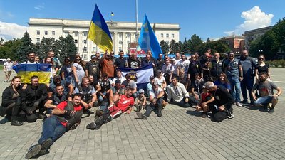 Учасники "Мотопробігу єдності" прибули до Херсона Учасники "Мотопробігу єдності" прибули до Херсона