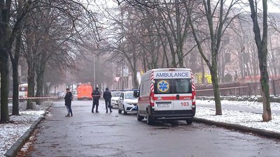 Армія РФ вдарила ракетами по житловому будинку у Кривому Розі: двоє людей загинули, шестеро травмовані Армія РФ вдарила ракетами по житловому будинку у Кривому Розі: двоє людей загинули, шестеро травмовані