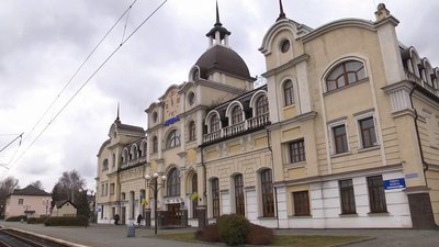Рейси поїздів та автобусів у Луцьку не скасовували