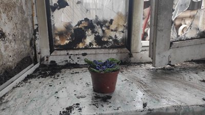 "Ми дивом врятувалися": у Марганці долають наслідки обстрілу 15 березня "Ми дивом врятувалися": у Марганці долають наслідки обстрілу 15 березня