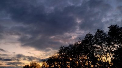 Захмарене небо, осінь