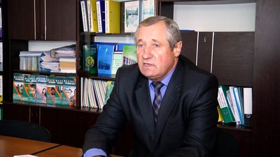 Студент Житомирського агротехколеджу щомісяця отримуватиме стипендію імені Героїв Небесної Сотні Студент Житомирського агротехколеджу щомісяця отримуватиме стипендію імені Героїв Небесної Сотні