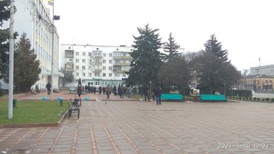 На Житомирщині люди вийшли на мітинг, що висловити свій протест проти підвищення тарифів На Житомирщині люди вийшли на мітинг, що висловити свій протест проти підвищення тарифів