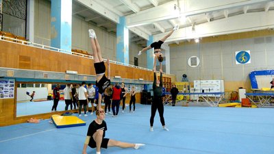 Вінницькі акробати готуються до Кубку України серед дорослих Вінницькі акробати готуються до Кубку України серед дорослих