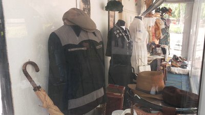У Рівному представили виставку "Забутий/незабутий вінтаж" з речами минулого століття У Рівному представили виставку "Забутий/незабутий вінтаж" з речами минулого століття