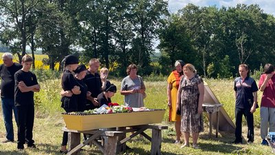 У Коротичі поховали загиблу у ДТП школярку: що відомо про дівчину та розслідування У Коротичі поховали загиблу у ДТП школярку: що відомо про дівчину та розслідування