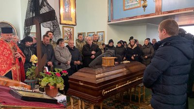 На Тернопільщині попрощалися з двома бійцями На Тернопільщині попрощалися з двома бійцями