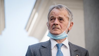 Росія продовжила заборону на в’їзд до Криму лідерові кримськотатарського народу