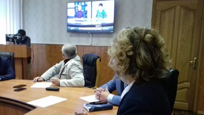 Диктант національної єдності у Черкасах писали викладачі та студенти Диктант національної єдності у Черкасах писали викладачі та студенти