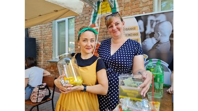 Лимонад рятує життя. У Кропивницькому відбулася лимонадна вечірка на підтримку онкохворих дітей Лимонад рятує життя. У Кропивницькому відбулася лимонадна вечірка на підтримку онкохворих дітей