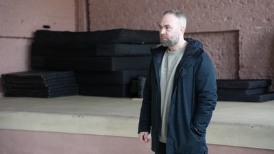 "Тренуємось періодично, але це лише початок". Як у Херсоні відновлює роботу естрадно-циркова студія "Jin Roh" "Тренуємось періодично, але це лише початок". Як у Херсоні відновлює роботу естрадно-циркова студія "Jin Roh"