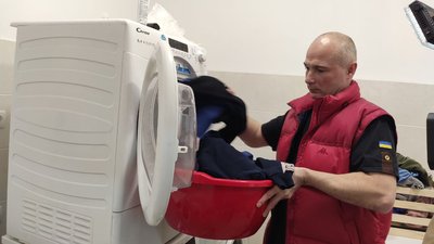 До ініціатив долучають переселенців: у штабі на Тернопільщині діє коворкінг-центр і пральня До ініціатив долучають переселенців: у штабі на Тернопільщині діє коворкінг-центр і пральня