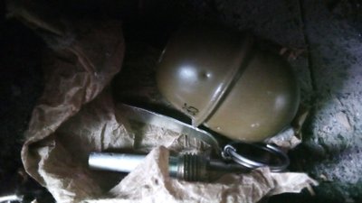 На Донеччині під час переїзду жінка знайшла в оселі боєприпаси На Донеччині під час переїзду жінка знайшла в оселі боєприпаси