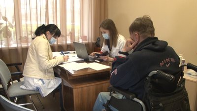 На Дніпропетровщині почали вакцинацію препаратом компанії Пфайзер