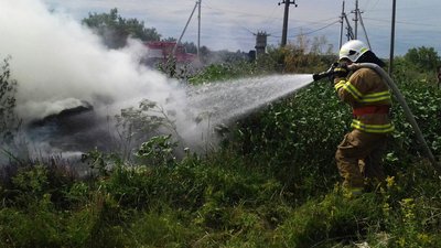 На Черкащині упродовж доби виникло шість пожеж сухої трави та сміття На Черкащині упродовж доби виникло шість пожеж сухої трави та сміття